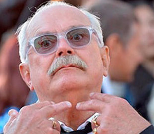 YouTube видалив канал російського пропагандиста Микити Михалкова