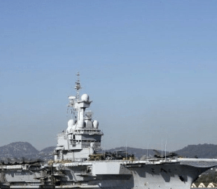 SVT: Російський дрон літав над французьким авіаносцем "Шарль де Голль"