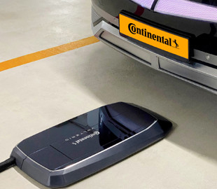 Continental і Volterio розробляють домашнього робота для заряджання електромобілів