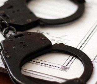 В Україні судитимуть керівника благодійного фонду та його спільника за привласнення донатів для ЗСУ