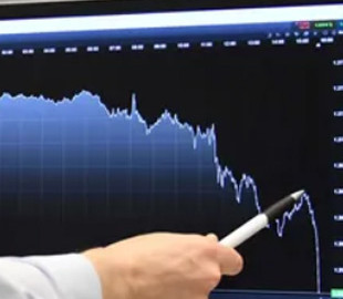 В России отключили почти все платежные системы: власти боятся бунтов и блокируют независимые СМИ