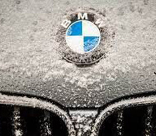 BMW збирає гроші з водіїв за безкоштовні послуги