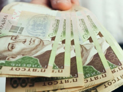 Українцям роздадуть по 620 грн, харчові продукти, медикаменти тощо: як і де отримати