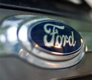 Ford будет продавать автомобили без некоторых компонентов