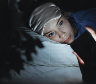 Режим польоту перед сном: як він подовжує життя телефону