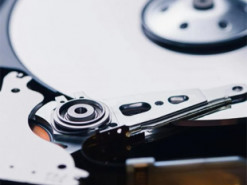 Seagate обіцяє зробити жорсткий диск на 100 ТБ до 2030 року