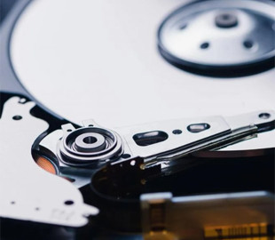 Seagate обіцяє зробити жорсткий диск на 100 ТБ до 2030 року