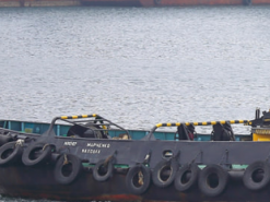 У Росії перекинулося судно: одна людина зникла безвісти