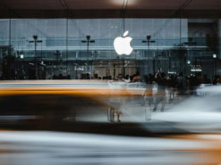 Apple розробляє нові моделі своїх гаджетів, які відрізнятимуться від попередніх