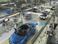 Toyota борется с нехваткой чипов, а Nissan продвигается вперед