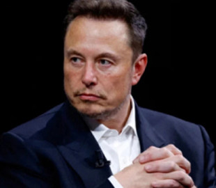 Маск створив новий чат-бот Grok: він використовує лайку, образи та грубу мову