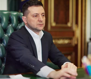 Вакцинированные бустерной дозой вакцины от коронавируса получат еще 500 гривен в рамках программы "Е-поддержка", — Зеленский