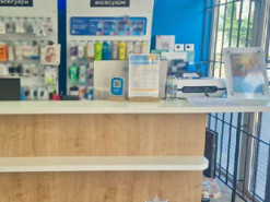 У Дніпрі судитимуть продавця магазину техніки, який протягом місяця викрав мобільних телефонів на 122 тисячі гривень
