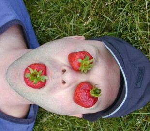 Отец-одиночка разместил на сайте знакомств фото гениталий и получил срок