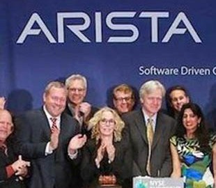 Акции Arista Networks упали на фоне квартальных и годовых успехов