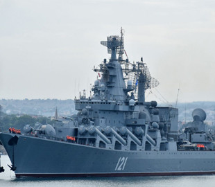 Командование ЧФ РФ ведет слежку за родными моряков с крейсера «Москва»