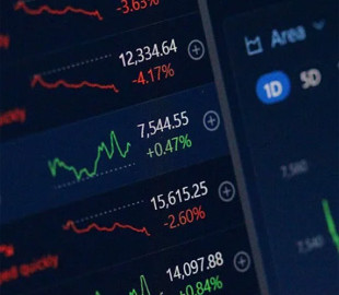 Погорів на акціях Tesla та Nvidia: чому вердикт Ендрю Лефту змінить правила гри для інвесторів