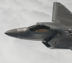 "Криза винищувачів": США хочуть списати свої найкращі в історії літаки F-22