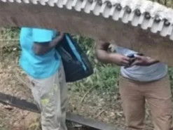 Гігантський фрагмент космічного сміття впав на село в Кенії