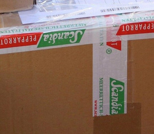 Шахрайство на пошті: у Києві чоловік отримував посилки за підробленими документами