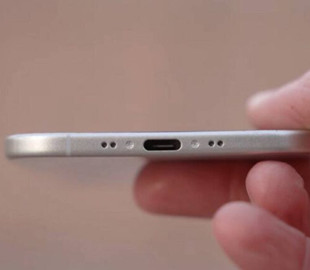 Apple доведеться змістити порт в iPhone 17 Air