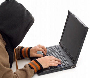 Інтернет-шахрай ошукав жінку на 96 тисяч гривень