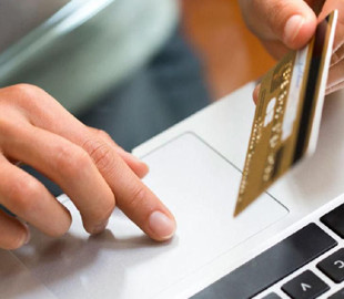 Співробітниця банку привласнила майже 400 тисяч гривень клієнтських заощаджень