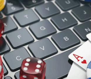 Бенефіціари і керівництво онлайн-казино підозрюються в пособництві державі-агресору