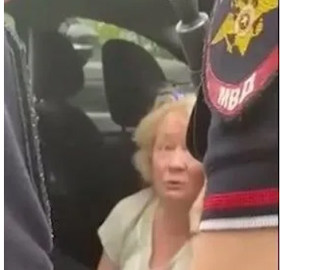 У РФ видали, що пенсіонерку, яка підпалила авто заступника начальника Генштабу, "загіпнотизували українці"