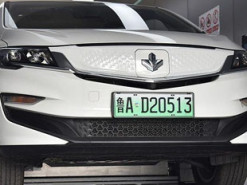 Geely будує мережу станцій швидкої заміни батарей на електромобілях