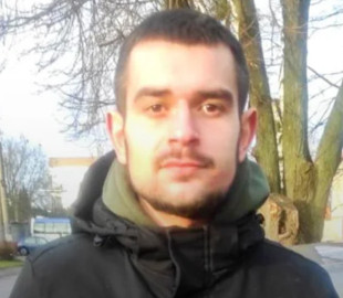 Поліцейські розшукують чоловіка, який ошукав близько 20 людей на майже 300 тис. гривень