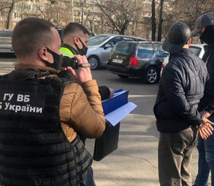 В Киеве задержали афериста, который обещал “порешать вопросы” с СБУ