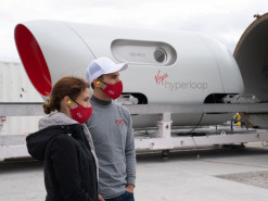 Американская компания впервые провела испытание перевозки пассажиров по технологии Hyperloop