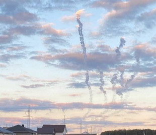 У Бєлгороді через обстріл постраждало дорожнє покриття та автомобілі - росЗМІ