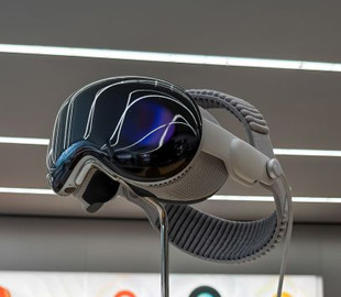 Кінець епохи Vision Pro: Apple зупиняє розробку гарнітури після провалу M5