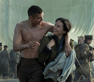 Netflix показал начало нового сериала "Тень и кость"