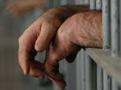 Ув’язнені ошукали потерпілих через Інтернет майже на 20 тисяч