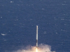 SpaceX всьоме використає одну й ту саму ракету для доставки вантажів на орбіту