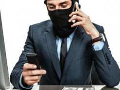 Абоненту перевипустили SIM-карту Київстар та оформили кредити на 60 тисяч гривень - що вирішив суд