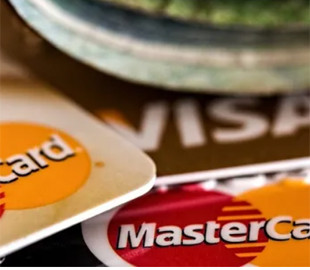Следом за Россией. В Беларуси ввели ограничения по картам Visa, Mastercard и Maestro