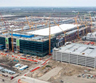 Samsung планує запустити 2-нм виробництво чіпів у США раніше за TSMC