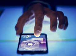 Искусственный интеллект будет определять пользователя смартфона по стилю набора текста