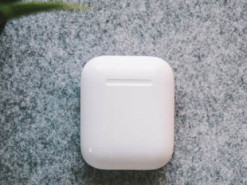 Владельцы AirPods потратят почти $1 миллиард на замену потерявшихся наушников