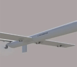 AirWorker представила автономний розвідувальний дрон AW5R і баражуючий боєприпас AW21