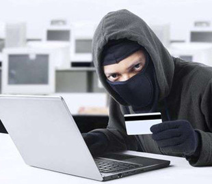 Шахраї почали активно маскуватись під МВС: як виманюють гроші українців