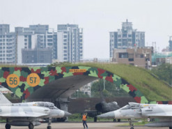 Китай розпочав військові навчання навколо Тайваню: що відбувається