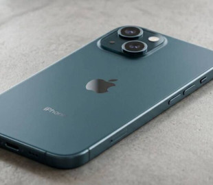 Apple може здешевити базовий iPhone 18 за рахунок старішого дисплея