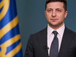 Тік-ток, вайб, рофл: Володимир Зеленський по-молодіжному звернувся до школярів