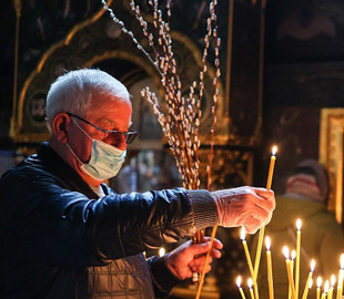 Мінкульт радить цьогоріч святкувати Великдень онлайн: є список трансляцій богослужінь з храмів Києва