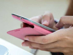 Жінка погрожувала сама собі по СМС: тепер на неї чекає в'язниця